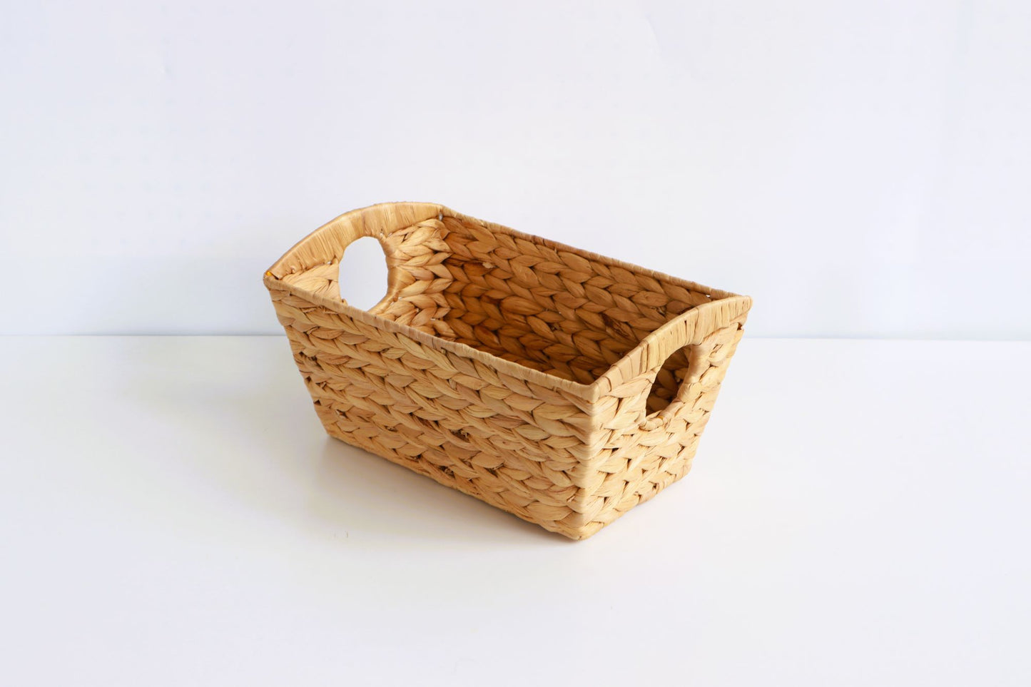 Eden Grace Handmade Rectangular Woven Wicker Basket - Eco-Friendly Stylish Storage Solutions for Home Organization