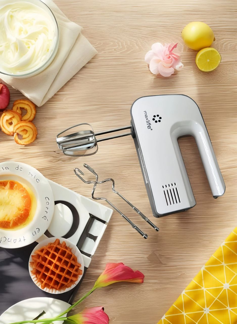 Max Life Electric Hand Mixer, 5 Speed, White, With Snap-On Storage Case